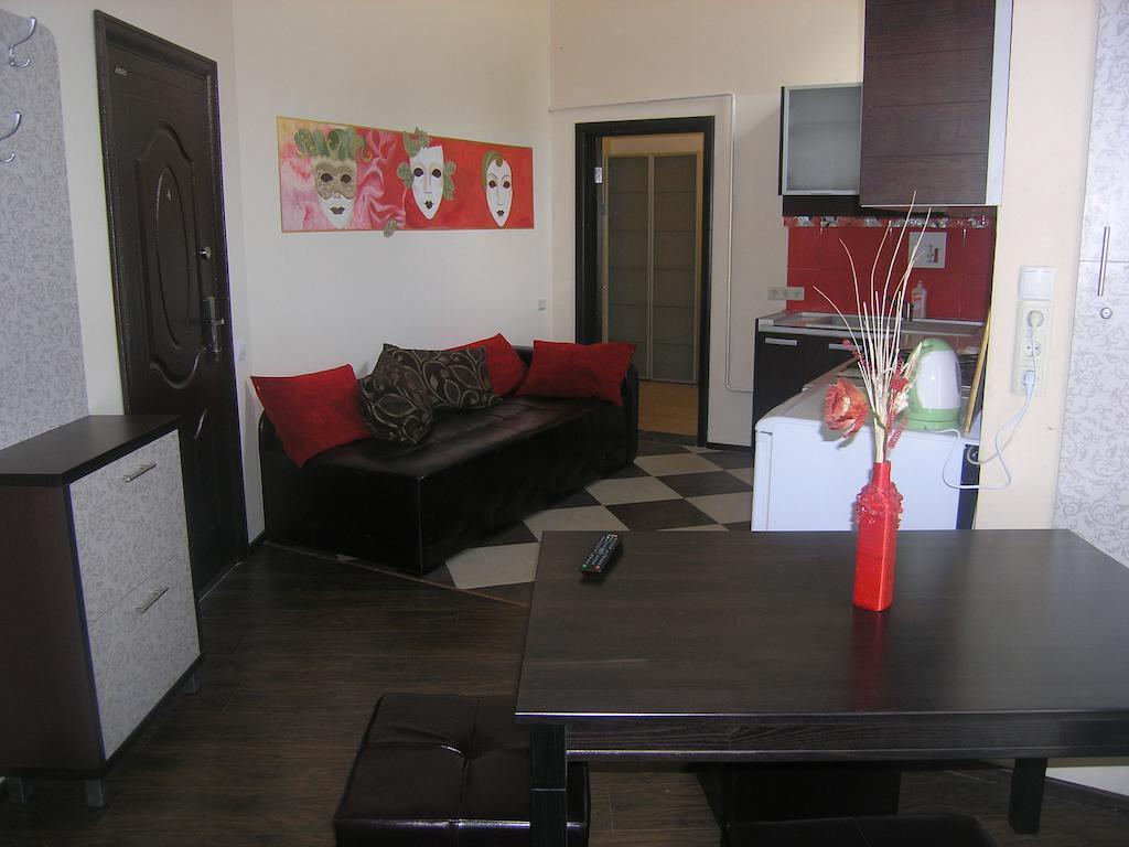 Art Villa On Sumskaya Street Κχαρκίβ Δωμάτιο φωτογραφία