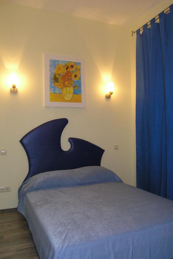Art Villa On Sumskaya Street Κχαρκίβ Δωμάτιο φωτογραφία
